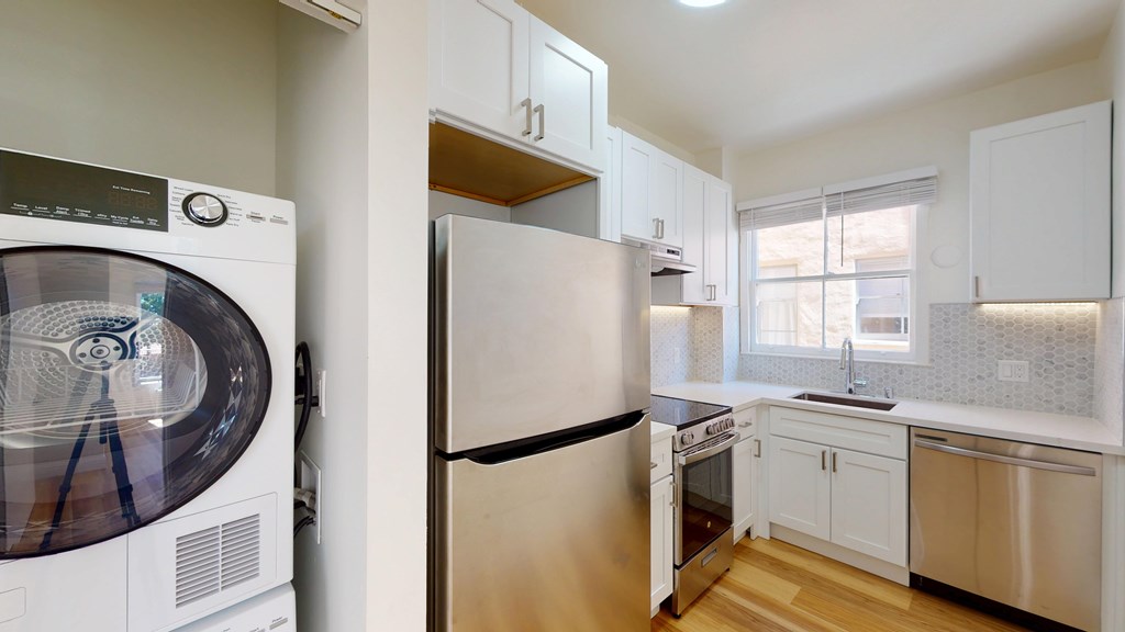 2605 Haste Street is a similar property to 2530 Hillegass located in Berkeley