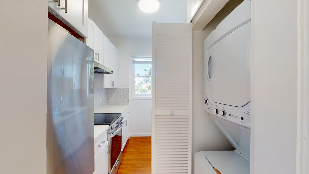 2605 Haste Street is a similar property to 2545 Benvenue Ave. located in Berkeley