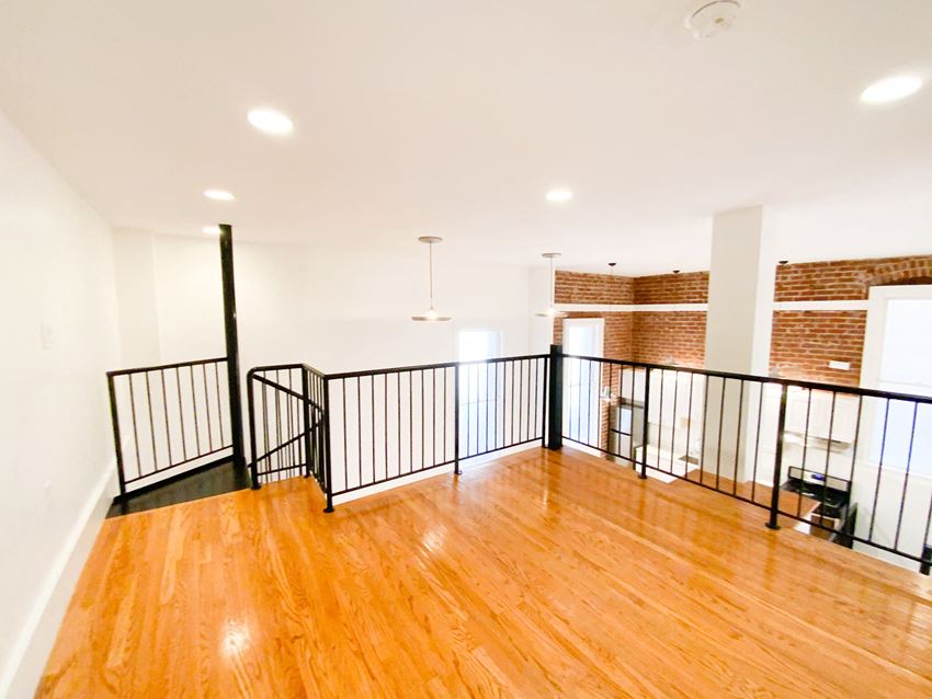 1408 California Street Studio-3 Beds Apartment for Rent - Photo Gallery 1