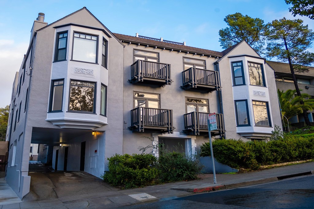 1729 Arch Street is a similar property to Berkeley Central Apartments located in Berkeley