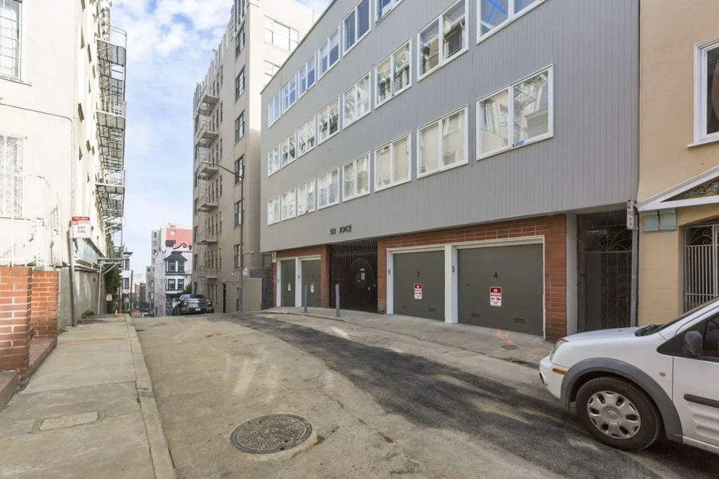 Side exterior view of the apartment building at 50 Joice St, San Francisco, CA 94108, United States