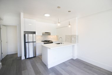 525 Leavenworth Street 3 Beds Apartment for Rent Photo Gallery 1