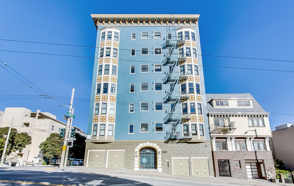 Front exterior view of the apartment building at 500 Stanyan St, San Francisco, CA 94117, USA