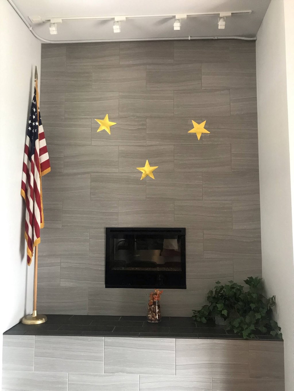 Amity Plaza Apartments