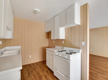 7044 Alabama Street Studio-1 Bed Apartment for Rent - Photo Gallery 20