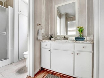 7044 Alabama Street Studio-1 Bed Apartment for Rent - Photo Gallery 16