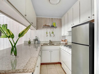 7044 Alabama Street Studio-1 Bed Apartment for Rent - Photo Gallery 15