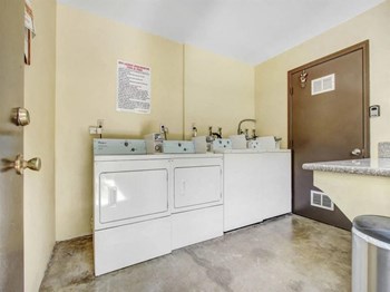 7055 Alabama Ave Studio-1 Bed Apartment for Rent - Photo Gallery 10