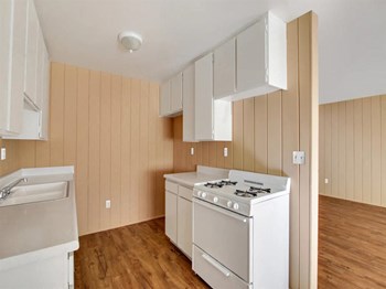7055 Alabama Ave Studio-1 Bed Apartment for Rent - Photo Gallery 16