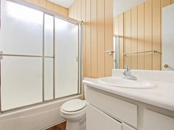 7055 Alabama Ave Studio-1 Bed Apartment for Rent - Photo Gallery 15