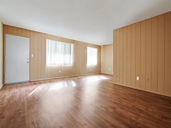7055 Alabama Ave Studio-1 Bed Apartment for Rent - Photo Gallery 14