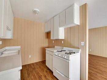 7055 Alabama Ave Studio-1 Bed Apartment for Rent - Photo Gallery 12
