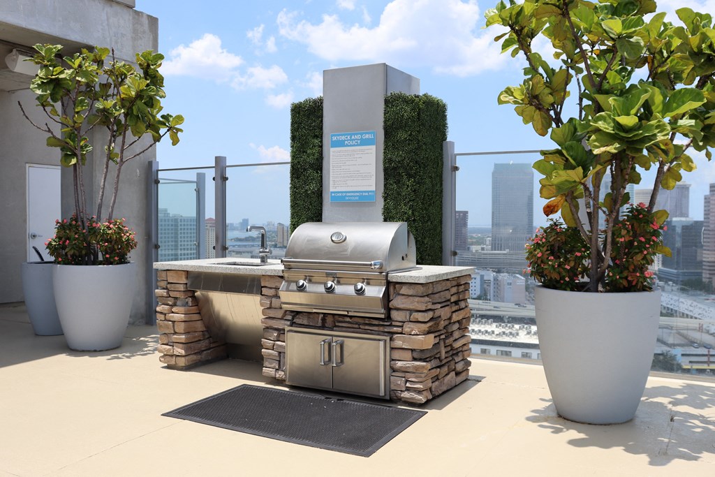 SkyHouse Channelside