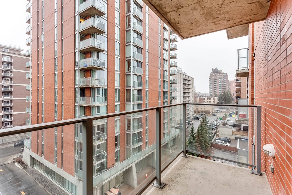Spacious, covered balcony