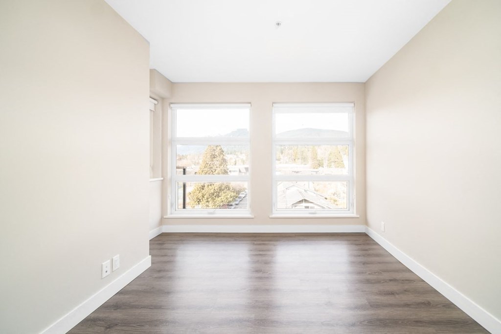 Spacious and well-lit bedroom