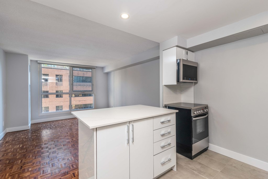 Kitchen and living room