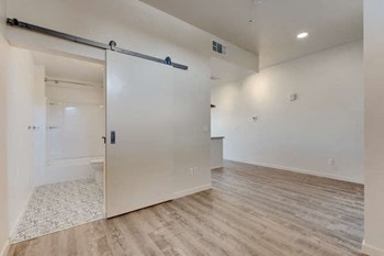 Urban 1 Bedroom - Photo Gallery 2