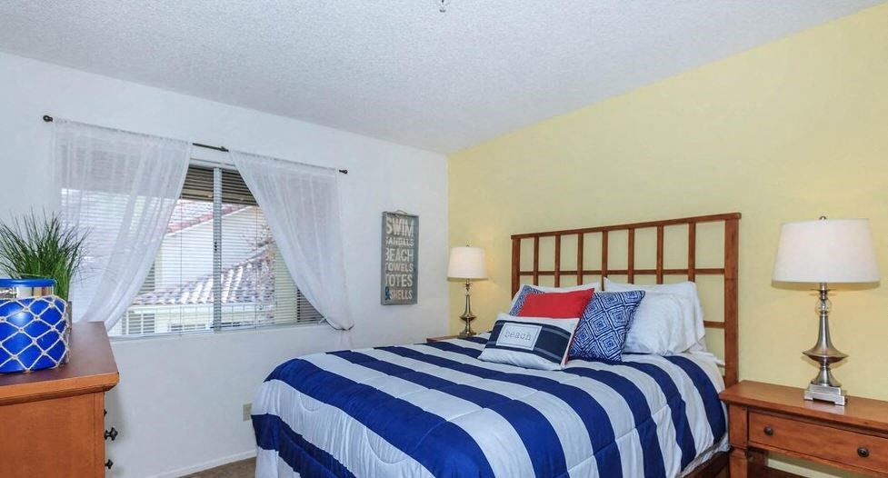 Bedroom with cozy bed at Loma Linda Springs, California