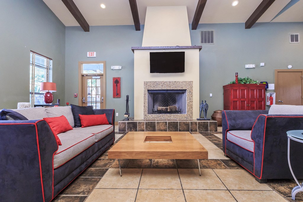 Make yourself comfortable at The Villages at Lost Creek, San Antonio