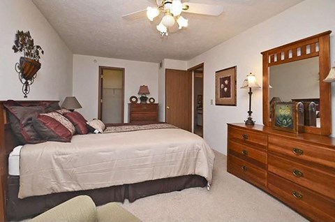Master Bedroom At Turill Estates 1844 Raleigh Ave #18, Lapeer, MI 48446