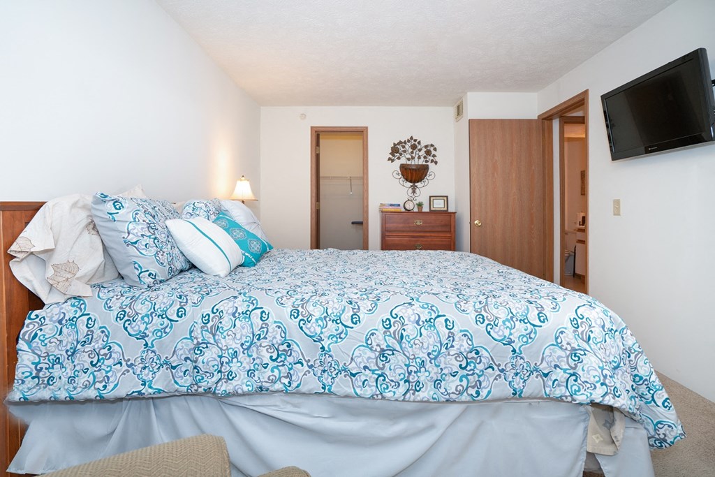 Master Bedroom at Wheeler Estates Apartments, Decatur, Alabama