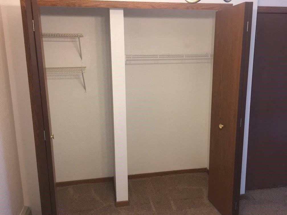 Closet Ellsworth Apartments
610 S. Hillsdale Street, Homer, MI 49245