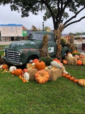 Buckner Apartments
920 W. Commerce Street, Fairfield, TX 75840