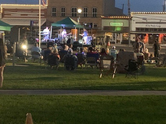 Buckner Apartments
920 W. Commerce Street, Fairfield, TX 75840