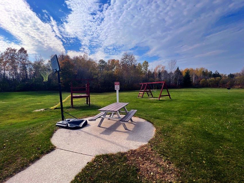 Mackinaw Apartments, 1323 Mackinaw Ave, Cheboygan, MI RentCafe