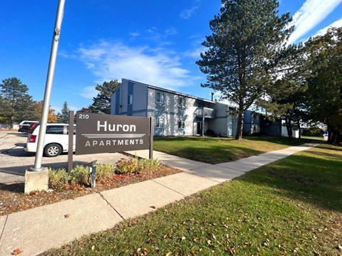 Huron Apartments Mackinaw City MI