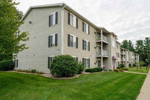 Exterior at Griffin Estates 1721 Bond Street, Niles, MI 49120