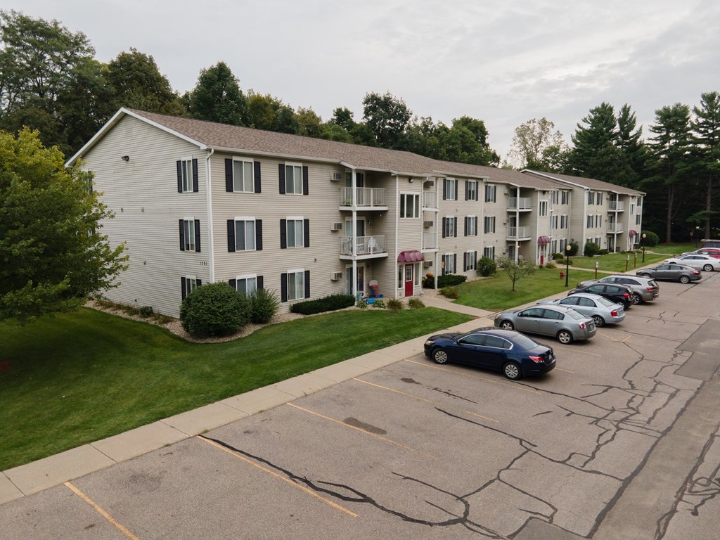 Exterior at Griffin Estates 1721 Bond Street, Niles, MI 49120