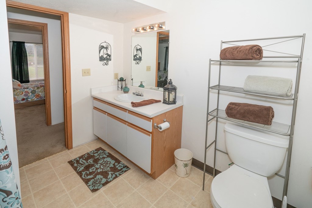 Bathroom 1305 Harrison Circle, Pell City, AL 35128