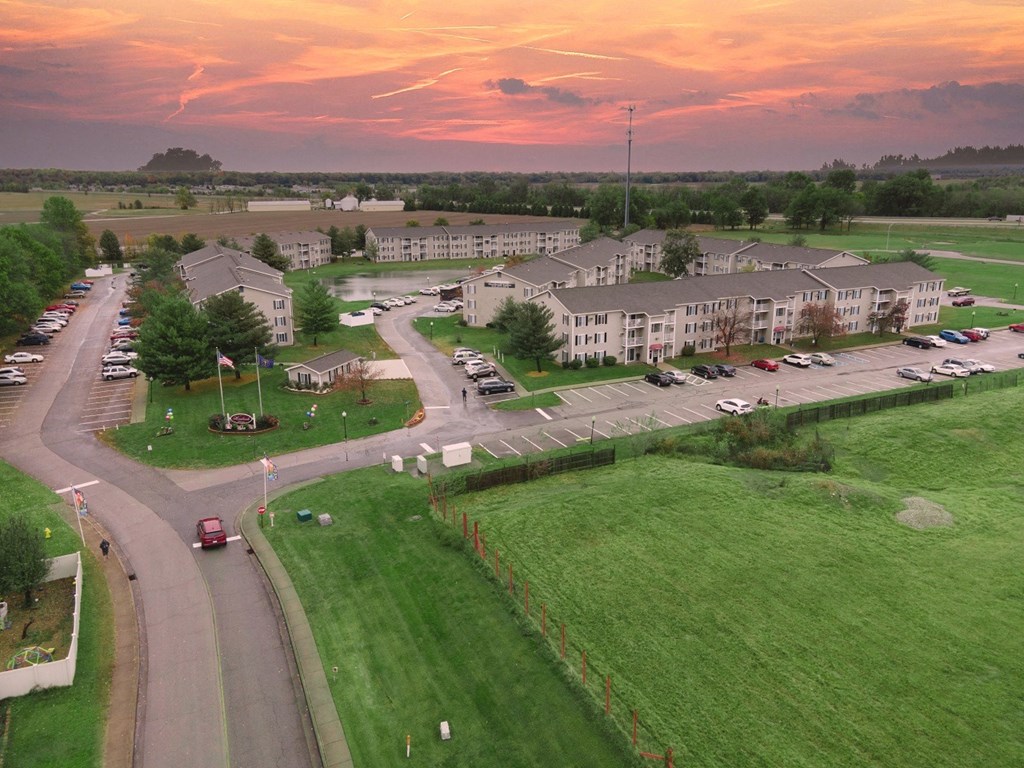 Hornbrook Estates Apartments, 5001 E Riverside Dr, Evansville, IN