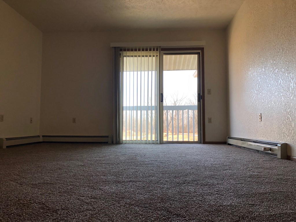 Rousseau Apartments Au Gres MI