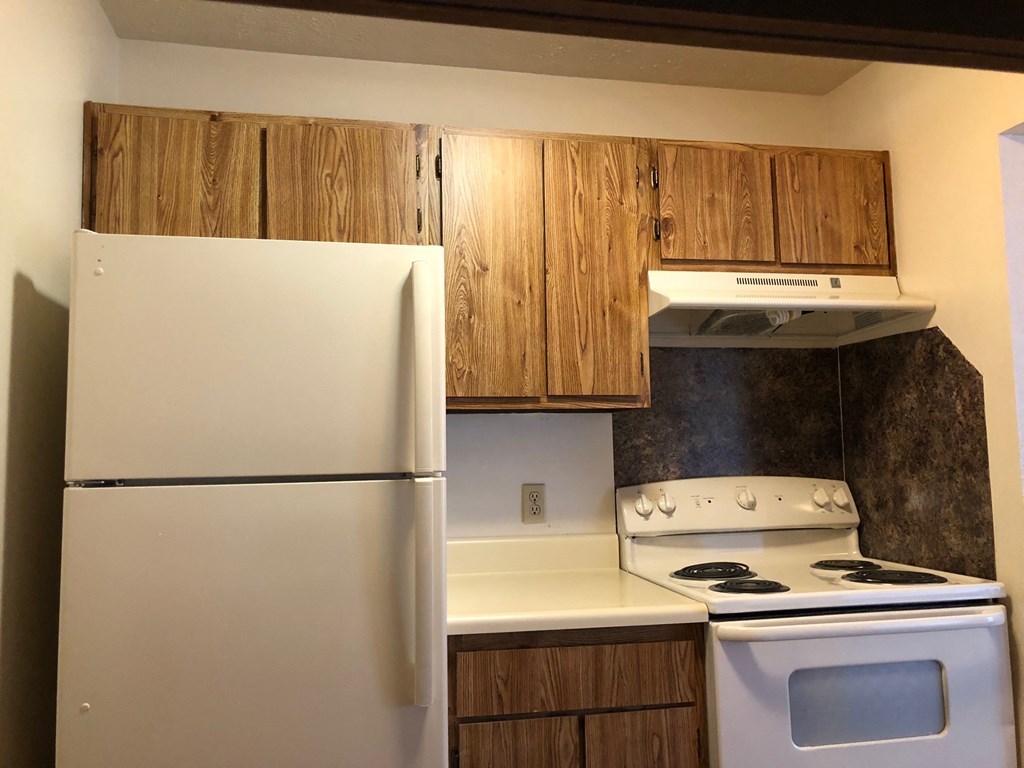 Rousseau Apartments Au Gres MI