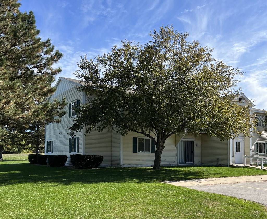 Unionvilla Apartments
6688 Center Street, Unionville, MI 48767