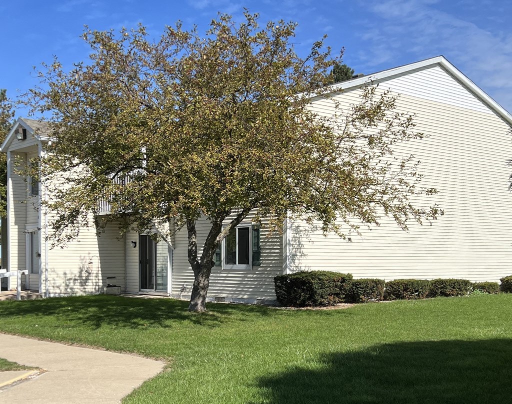 Unionvilla Apartments
6688 Center Street, Unionville, MI 48767