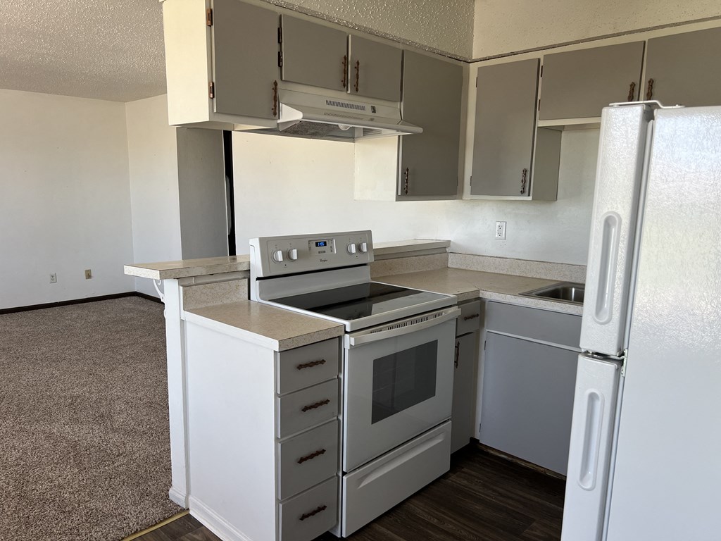 Buckner Apartments
920 W. Commerce Street, Fairfield, TX 75840