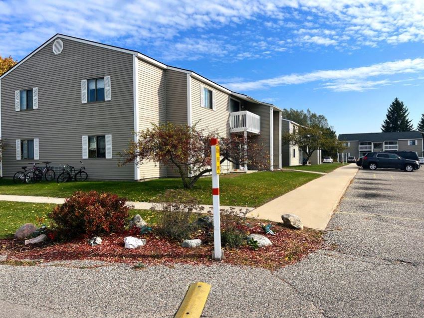 Mackinaw Apartments, 1323 Mackinaw Ave, Cheboygan, MI RentCafe