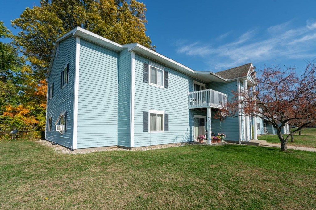 McDowell Apartments 55919 Co. Rd. 687, Hartford, MI 49057