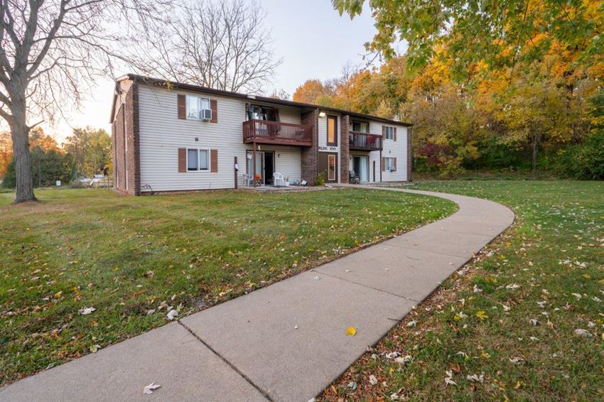 Meade Apartments, 901 E. Michigan Ave., Marshall, MI RentCafe