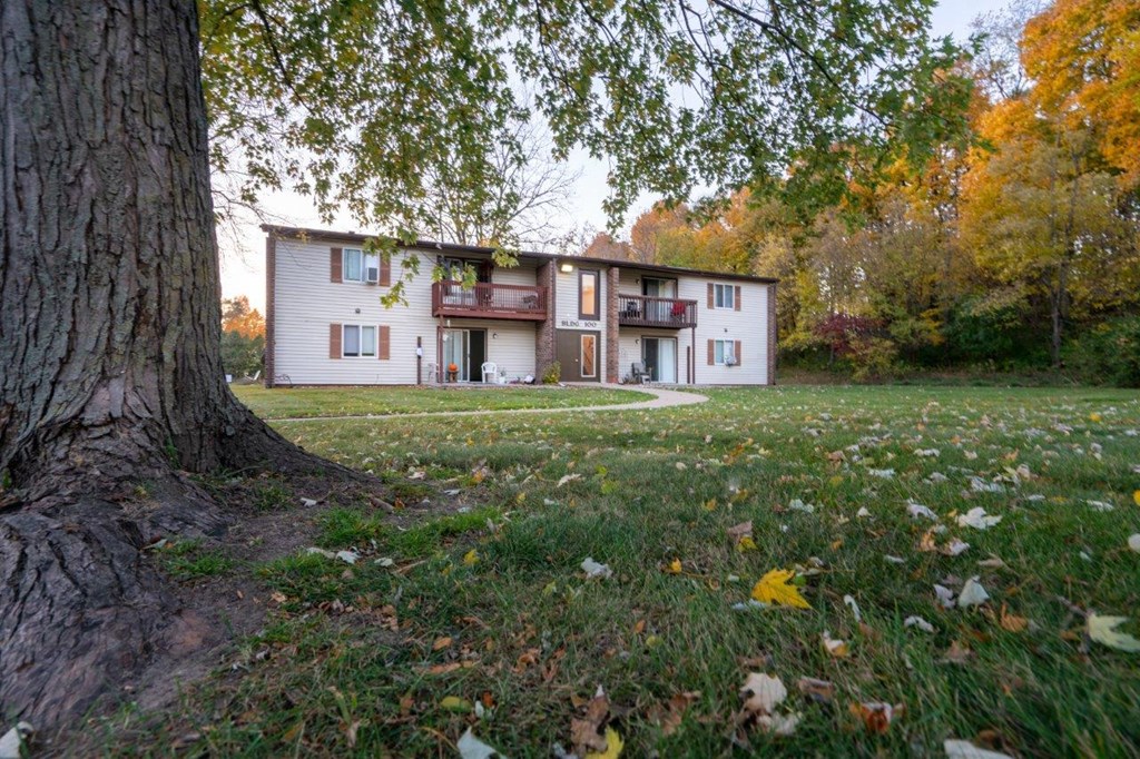 Exterior 901 E. Michigan, Marshall, MI 49068