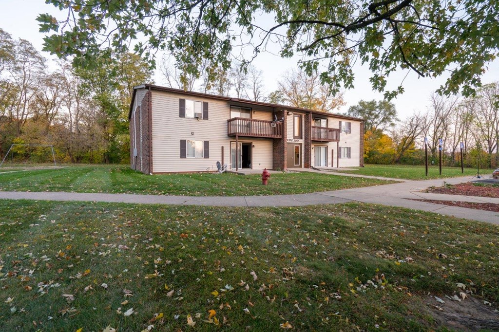 Exterior 901 E. Michigan, Marshall, MI 49068