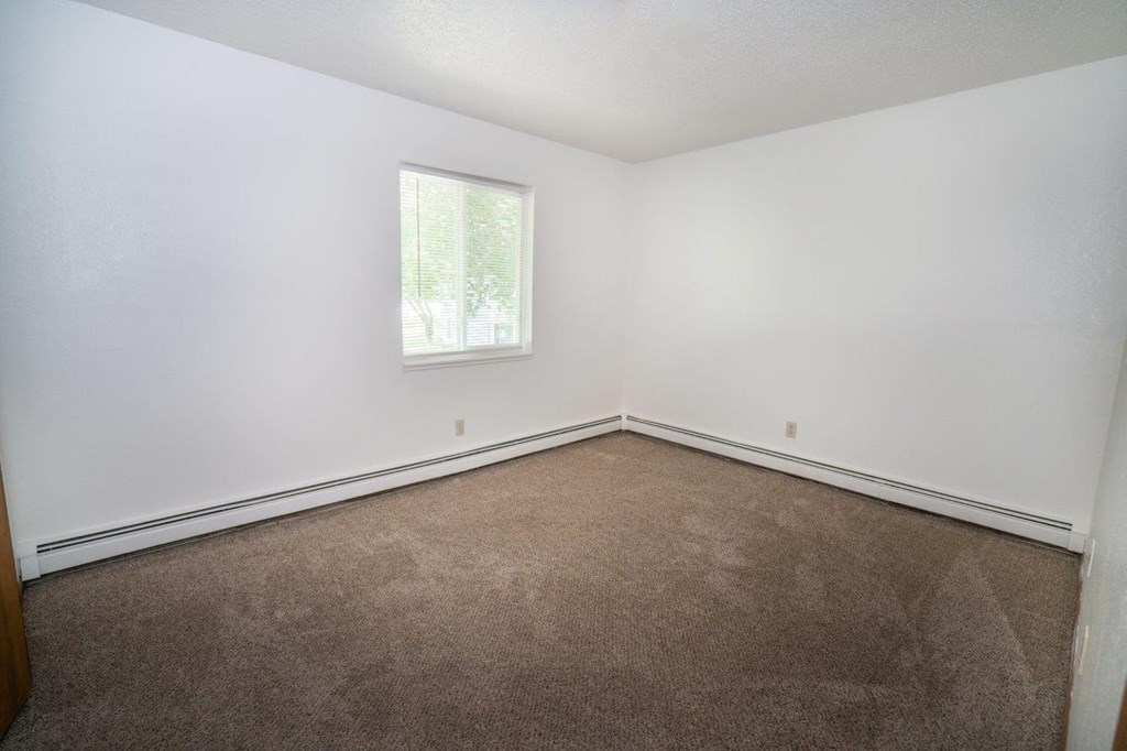 Custer Apartments202 Peachtree Street, Constantine, MI 49042