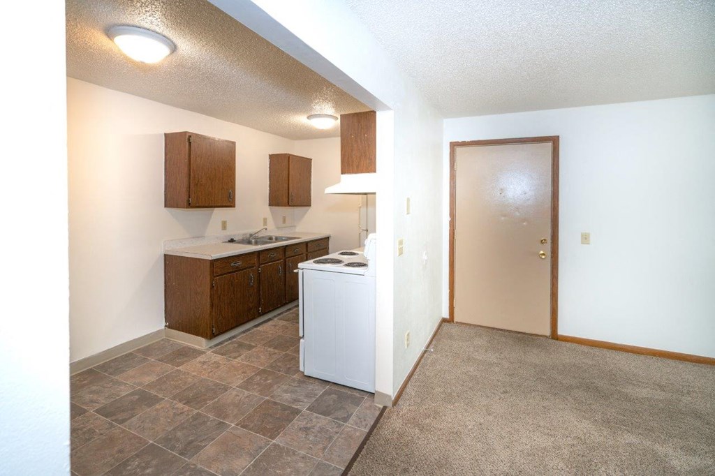 Custer Apartments202 Peachtree Street, Constantine, MI 49042