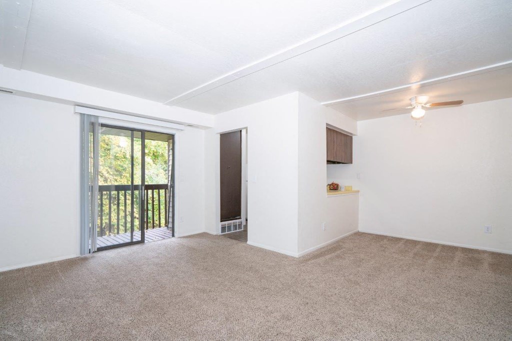 Shepley Apartments
711 Fairway Drive, St. Louis, MI 48880