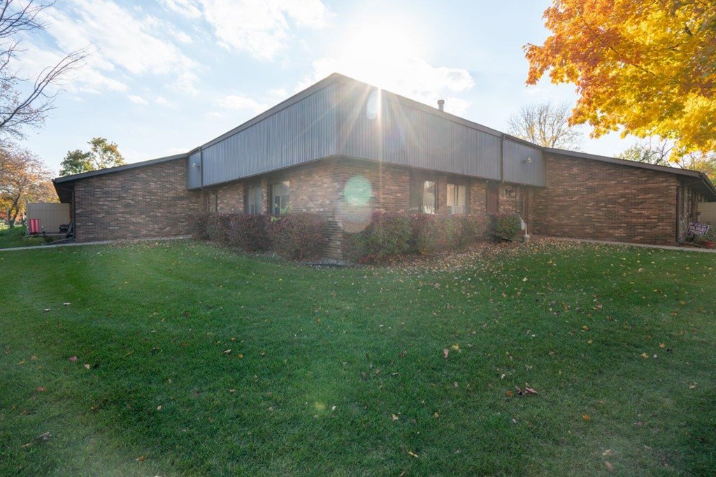 White Pigeon Apartments, 607 E. Chicago Road, White Pigeon, MI RentCafe