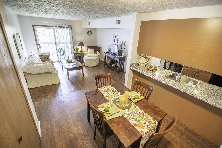 Dining area Yorkshire Place Apartments
1504 Yorkshire Dr., Howell, MI 48843