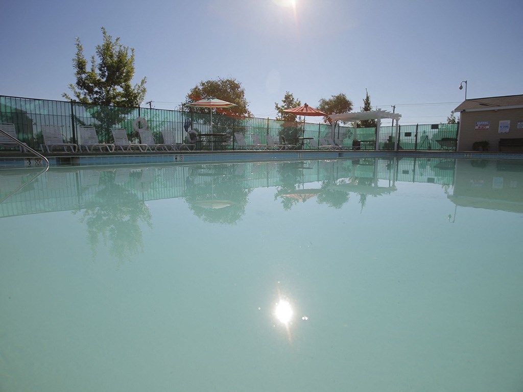 Swimming Pool at Van Horne Estates Apartments, El Paso, TX, 79934